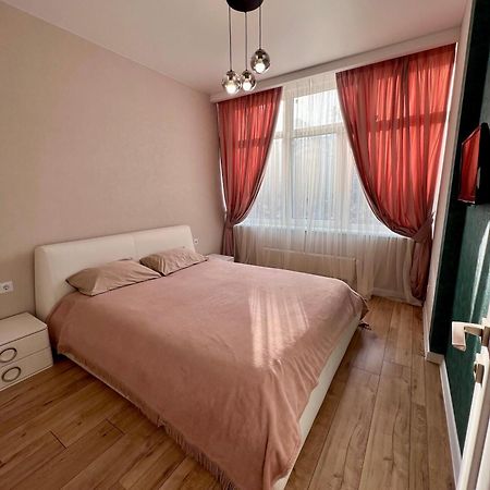 Апартаменты Luxury Pearl Odessa Экстерьер фото