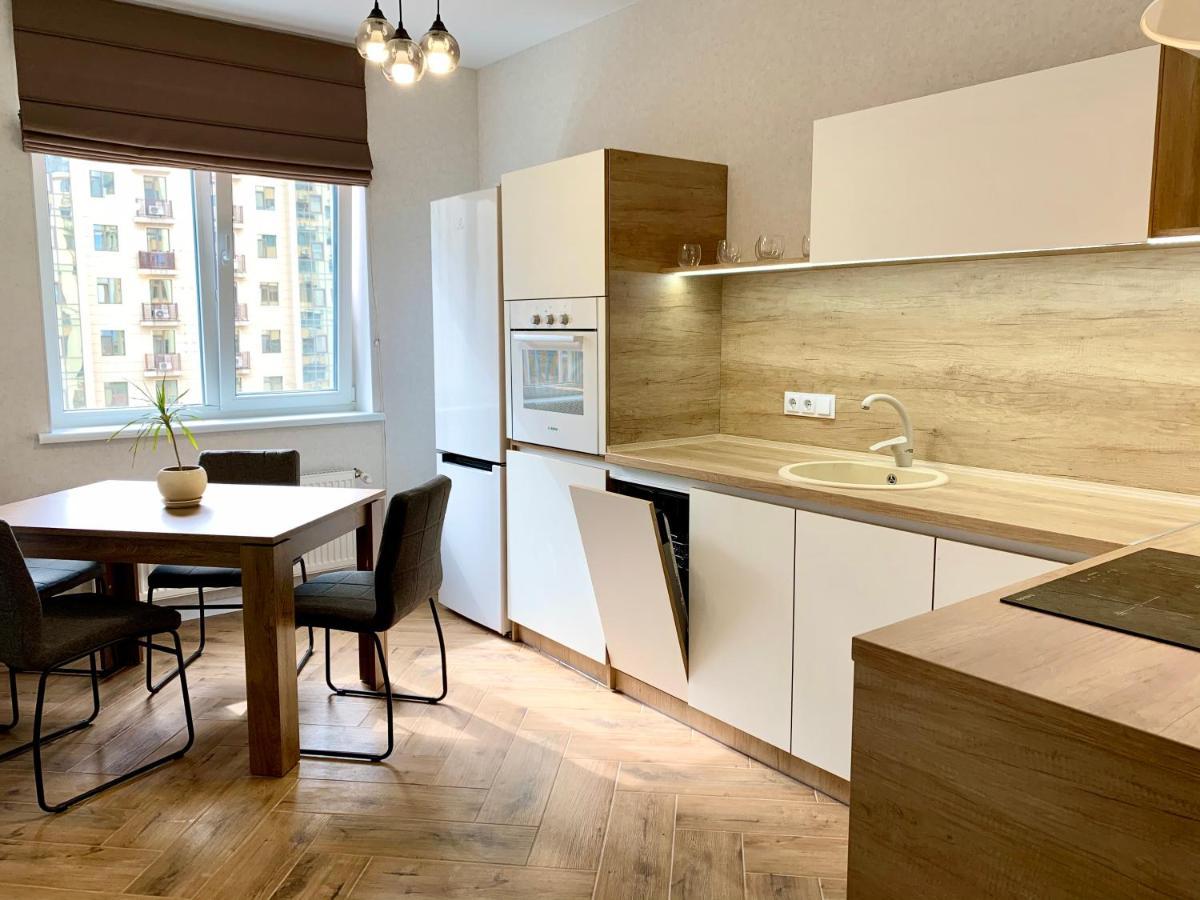 Апартаменты Luxury Pearl Odessa Экстерьер фото